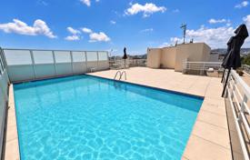3 dormitorio piso en Juan-les-Pins, Francia. 362 000 €