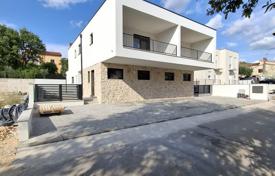 11 dormitorio casa de pueblo 147 m² en Savudrija, Croacia. 530 000 €