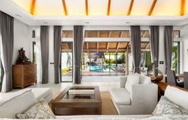 4 dormitorio villa 841 m² en Si Sunthon, Tailandia. $1 310 000