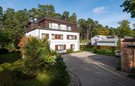 11 dormitorio adosado 620 m² en Jurmala, Letonia. 1 499 000 €