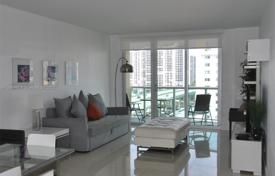 Condominio – Collins Avenue, Miami, Florida,  Estados Unidos. $699 000