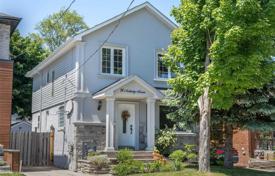 Casa de pueblo – East York, Toronto, Ontario,  Canadá. C$1 339 000