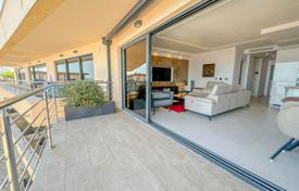 2 dormitorio piso 64 m² en Opatija, Croacia. 395 000 €