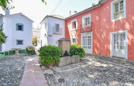 2 dormitorio adosado 208 m² en Marbella, España. 1 065 000 €