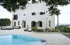 Villa – Giardini Naxos, Sicilia, Italia. 7 200 €  por semana