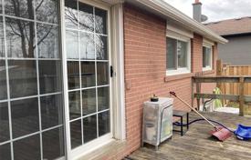3 dormitorio casa de pueblo en Etobicoke, Canadá. C$1 408 000