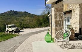 6 dormitorio casa de pueblo 190 m² en Motovun, Croacia. 550 000 €