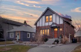 Casa de pueblo – Etobicoke, Toronto, Ontario,  Canadá. C$1 610 000