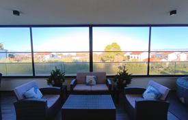 3 dormitorio piso 77 m² en Malinska, Croacia. 395 000 €
