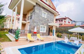 5 dormitorio villa 180 m² en Fethiye, Turquía. $407 000