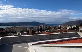 5 dormitorio villa 300 m² en Tivat city, Montenegro. 895 000 €