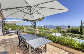 Villa – Saint-Tropez, Costa Azul, Francia. 27 000 €  por semana