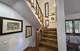 3 dormitorio villa 270 m² en Massa, Italia. 735 000 €
