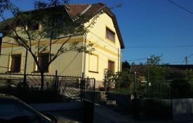 5 dormitorio casa de pueblo 120 m² en Budapest, Hungría. 191 000 €