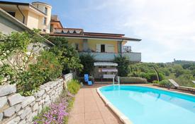 Villa – La Spezia, Liguria, Italia. 1 100 000 €