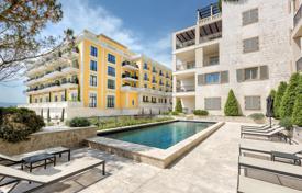 2 dormitorio piso 117 m² en Tivat city, Montenegro. 950 000 €