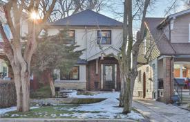 3 dormitorio casa de pueblo en East York, Canadá. C$1 434 000