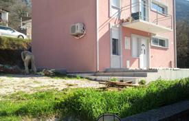 7 dormitorio casa de pueblo 210 m² en Sutomore, Montenegro. 190 000 €