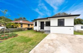 4 dormitorio casa de pueblo en Hallandale Beach, Estados Unidos. $600 000