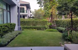 3 dormitorio chalet en Prawet, Tailandia. $2 900  por semana