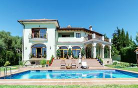 6 dormitorio villa 598 m² en Marbella, España. 2 490 000 €