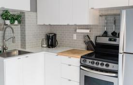 7 dormitorio adosado en Old Toronto, Canadá. C$1 341 000