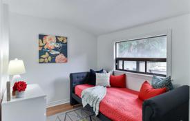 2 dormitorio adosado en Old Toronto, Canadá. C$1 306 000
