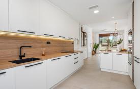 2 dormitorio chalet 62 m² en Torrevieja, España. 285 000 €
