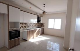 5 dormitorio piso 220 m² en Mersin (city), Turquía. $168 000