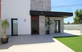 3 dormitorio villa 167 m² en Campoamor, España. 600 000 €