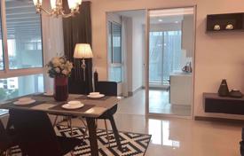 1-dormitorio apartamentos en condominio en Ratchathewi, Tailandia. $297 000