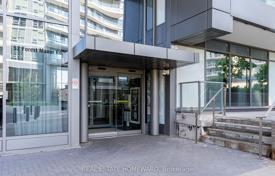 4 dormitorio piso en North York, Canadá. C$701 000