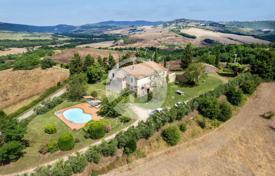 25 dormitorio mansión en Radicondoli, Italia. 7 500 000 €