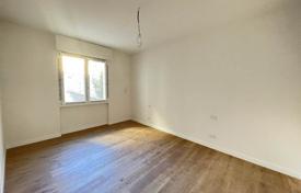3 dormitorio piso 150 m² en Florencia, Italia. 780 000 €