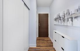 6 dormitorio piso en East York, Canadá. C$1 166 000