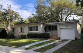 3 dormitorio casa de pueblo 150 m² en Miami, Estados Unidos. $1 125 000
