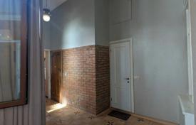 3 dormitorio piso 105 m² en Vieja Tiflis, Georgia. $180 000