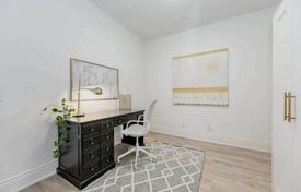 2 dormitorio piso en Dundas Street West, Canadá. C$783 000