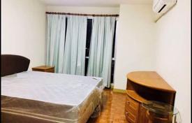 1-dormitorio apartamentos en condominio en Bang Rak, Tailandia. $167 000