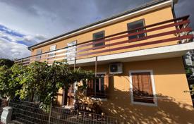 6 dormitorio casa de pueblo 180 m² en Rijeka, Croacia. 330 000 €