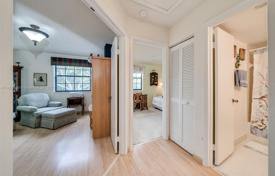 Condominio – Pembroke Pines, Broward, Florida,  Estados Unidos. $395 000