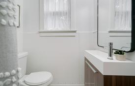 6 dormitorio adosado en Old Toronto, Canadá. C$1 617 000