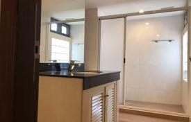 3-dormitorio apartamentos en condominio en Khlong Toei, Tailandia. $3 440  por semana