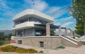 5 dormitorio casa de pueblo 230 m² en Ática, Grecia. 490 000 €