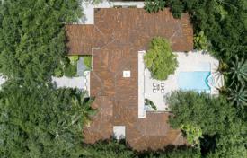 11 dormitorio villa 897 m² en Pinecrest, Estados Unidos. $4 395 000