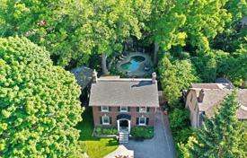Casa de pueblo – Etobicoke, Toronto, Ontario,  Canadá. C$2 473 000