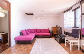 7 dormitorio chalet 153 m² en Tivat city, Montenegro. 650 000 €