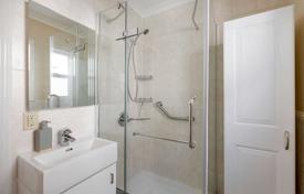 9 dormitorio casa de pueblo en Scarborough, Canadá. C$1 281 000