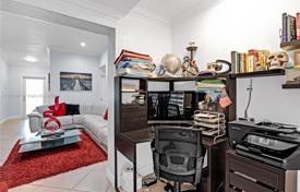 3 dormitorio casa de pueblo 140 m² en Miami, Estados Unidos. $599 000