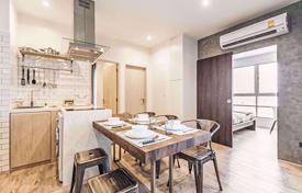 2-dormitorio apartamentos en condominio en Ratchathewi, Tailandia. $293 000